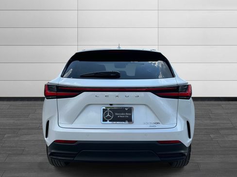 Used 2025 Lexus NX 350h AWD w/ Premium Package image 4