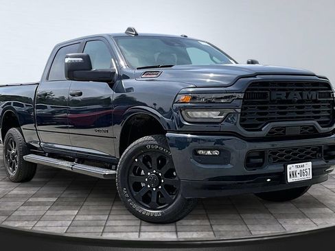 Certified 2025 RAM 2500 Big Horn AWD/4WD image 38