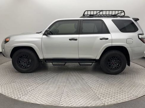Used 2021 Toyota 4Runner Venture AWD/4WD image 5