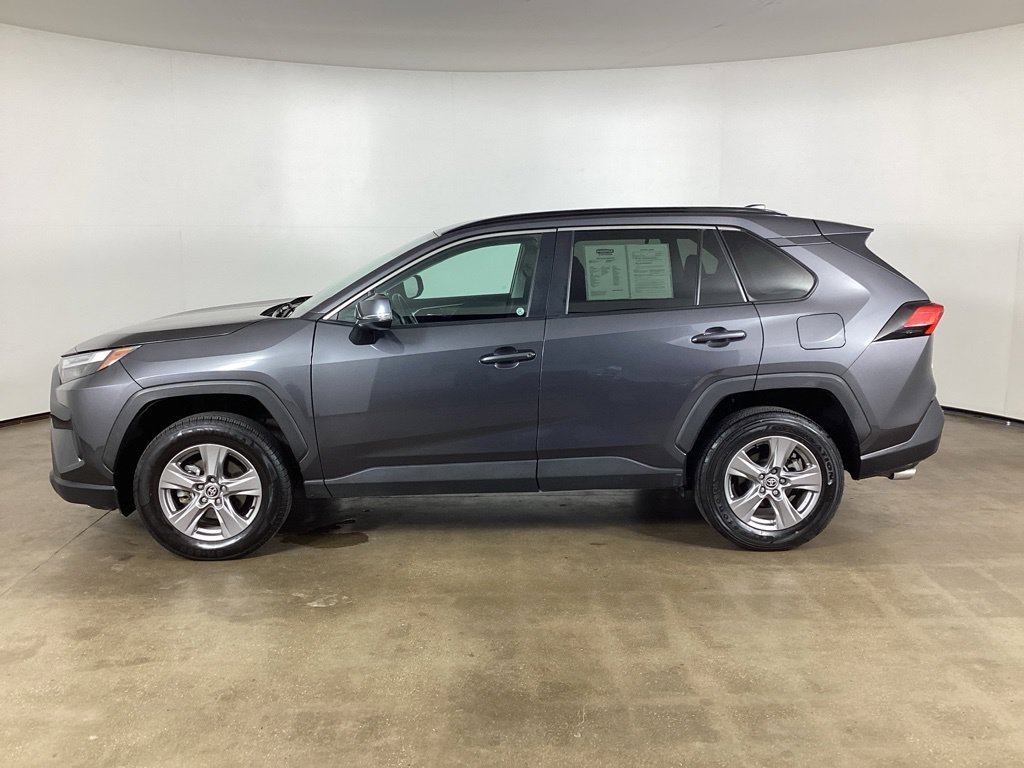 Used 2024 Toyota RAV4 XLE AWD/4WD image 16