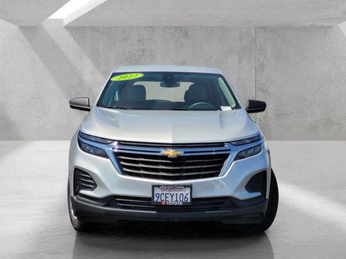 Used 2022 Chevrolet Equinox LS w/ LPO, Floor Liner Package AWD/4WD image 2