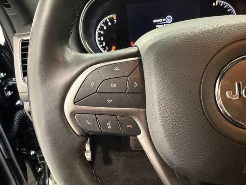 Used 2021 Jeep Grand Cherokee Freedom Edition AWD/4WD image 12