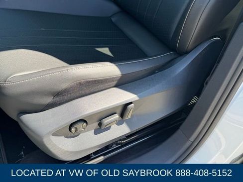 Used 2022 Volkswagen Tiguan SE w/ Panoramic Sunroof Package AWD/4WD image 31