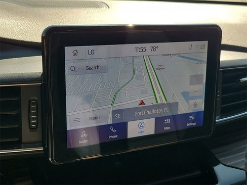 Used 2022 Ford Explorer Limited w/ Equipment Group 301A image 31