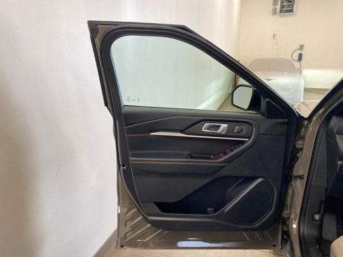 New 2026 Ford Explorer Tremor w/ Tremor Convenience Package image 9