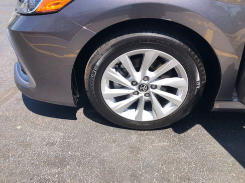 Used 2022 Toyota Camry LE AWD/4WD image 30