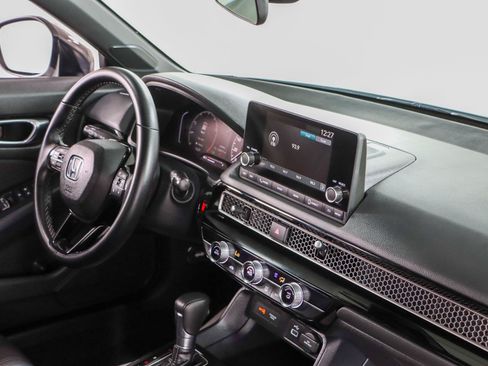Used 2024 Honda Civic Sport image 25