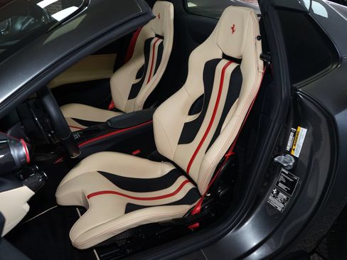 Used 2021 Ferrari 812 GTS RWD image 14