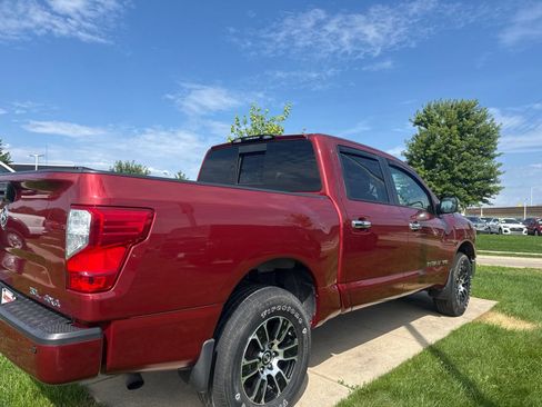Certified 2018 Nissan Titan SL AWD/4WD image 3