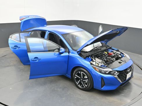 Used 2025 Nissan Sentra SV FWD image 39