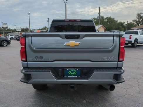 Certified 2024 Chevrolet Silverado 2500 High Country w/ Technology Package AWD/4WD image 5