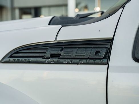 Used 2011 Ford F350 Lariat image 16
