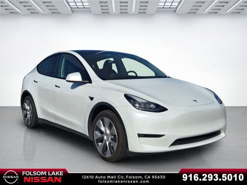 Used 2020 Tesla Model Y Long Range AWD/4WD image 1
