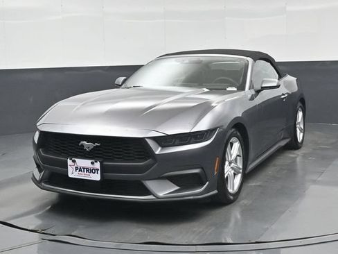Used 2026 Ford Mustang Premium RWD image 29