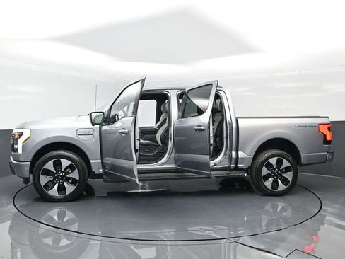 New 2023 Ford F150 Lightning Platinum image 29