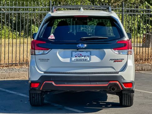 Used 2019 Subaru Forester Sport AWD/4WD image 4