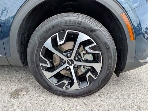 Used 2025 Kia Sportage EX w/ EX Premium Package image 10