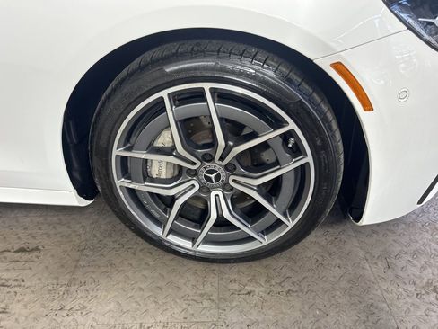 Used 2021 Mercedes-Benz E 350 4MATIC Sedan image 11