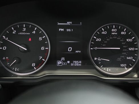 Used 2025 Subaru Crosstrek 2.5i Limited AWD/4WD image 17