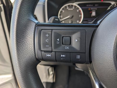 Used 2021 Nissan Rogue SV FWD image 33