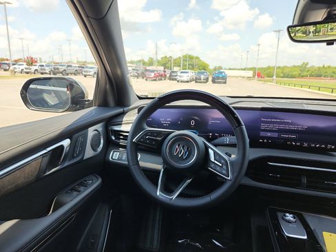 New 2025 Buick Enclave Avenir w/ Super Cruise Package image 12