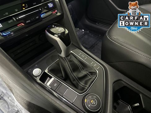 Used 2024 Volkswagen Tiguan SE R-Line image 25