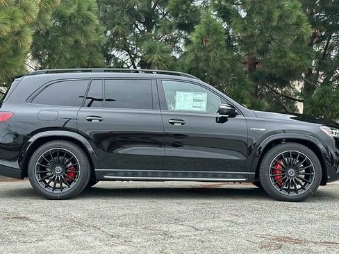 New 2026 Mercedes-Benz GLS 63 AMG 4MATIC image 3