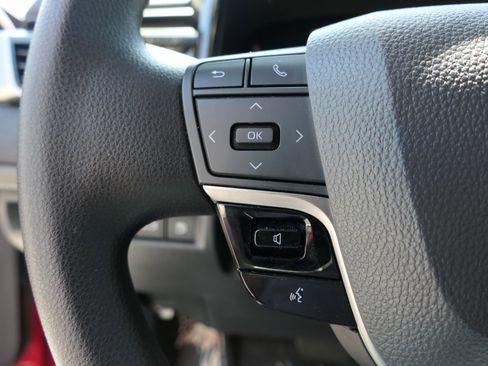 Used 2025 Toyota Camry LE image 14