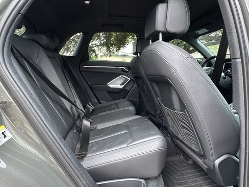 Used 2020 Audi Q3 2.0T Premium Plus image 23