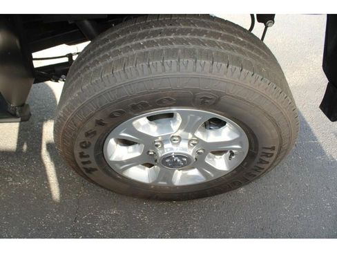 Used 2024 RAM 2500 Big Horn w/ Bed Utility Group image 9