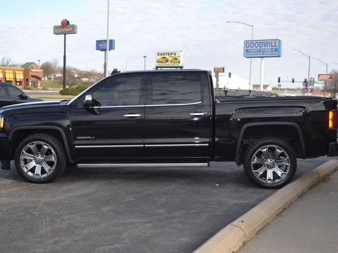Used 2018 GMC Sierra 1500 Denali w/ Denali Ultimate Package image 4