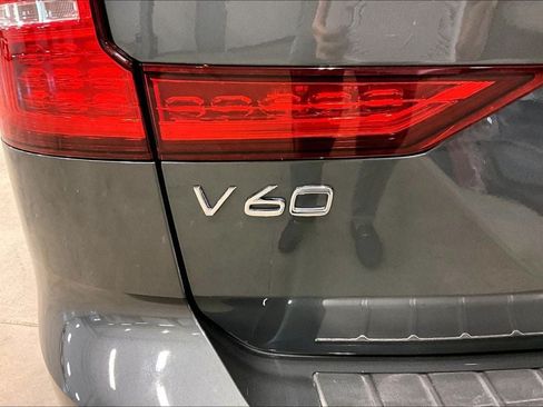 Certified 2026 Volvo V60 B5 Cross Country Plus w/ Protection Package Premier AWD/4WD image 24