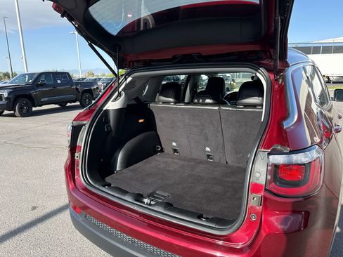 Used 2022 Jeep Compass Latitude w/ Convenience Group AWD/4WD image 15