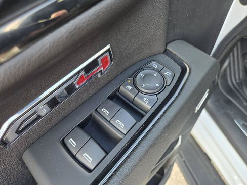 Used 2024 GMC Sierra 1500 AT4 w/ Technology Package AWD/4WD image 22