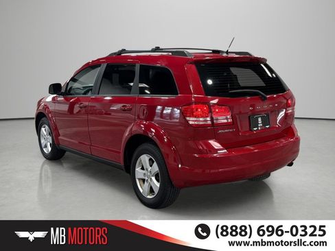 Used 2013 Dodge Journey FWD image 3