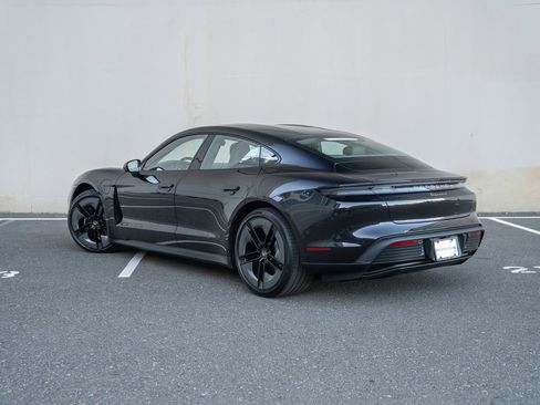 Certified 2026 Porsche Taycan AWD/4WD image 3