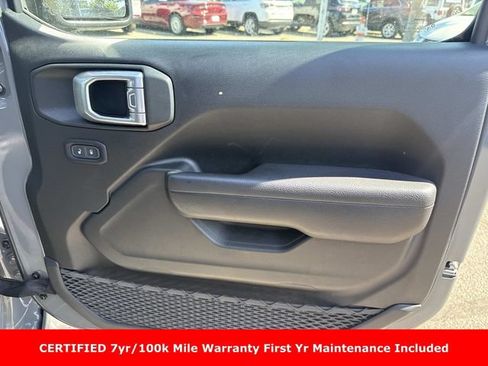 Used 2023 Jeep Wrangler Sport AWD/4WD image 9