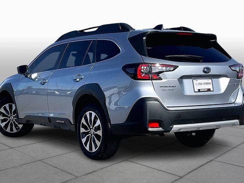 Used 2025 Subaru Outback Limited image 10