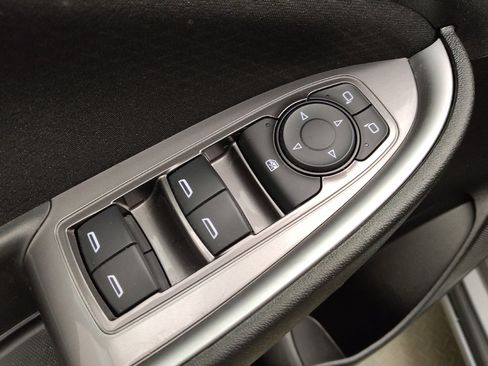 Used 2025 Chevrolet Malibu LS FWD image 27
