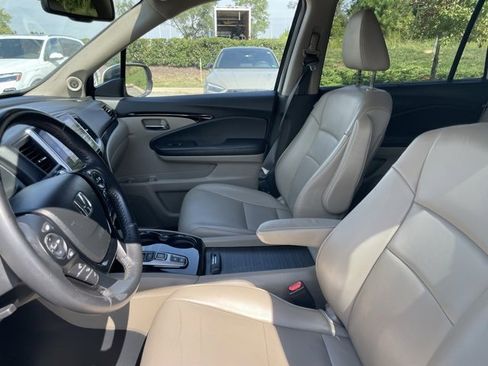 Used 2016 Honda Pilot Touring image 7