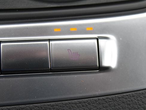 New 2026 Kia Carnival EX FWD image 44