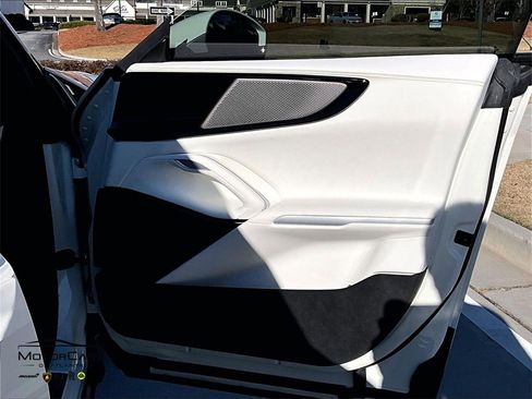 Used 2025 Ferrari Purosangue image 23