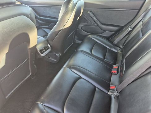 Used 2019 Tesla Model 3 Long Range image 13