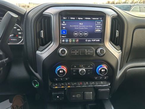 Used 2020 GMC Sierra 1500 SLT w/ SLT Premium Plus Package image 23