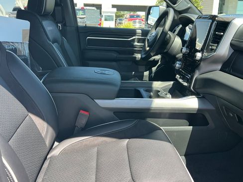 New 2026 RAM 1500 Laramie AWD/4WD image 13