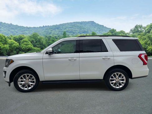 Used 2021 Ford Expedition XLT RWD image 24