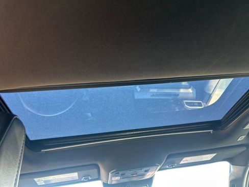 Certified 2025 Toyota Tacoma TRD Sport image 11