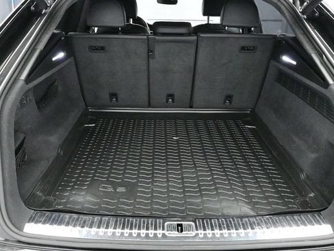 Used 2019 Audi Q8 Prestige AWD/4WD image 14