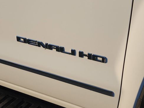 Used 2019 GMC Sierra 3500 Denali w/ Duramax Plus Package AWD/4WD image 5