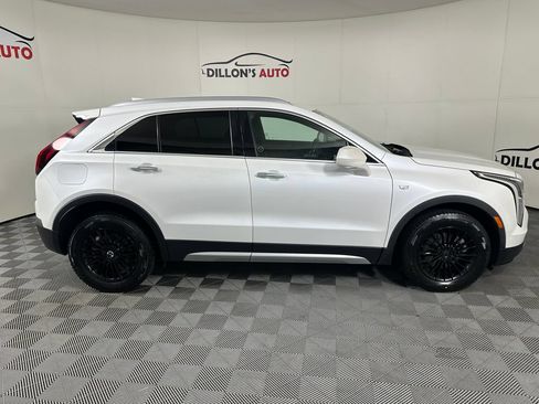 Used 2019 Cadillac XT4 Premium Luxury w/ Trailering Package AWD/4WD image 9